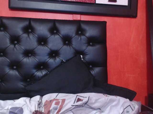 Zrzuty ekranu transmisji pretty-moon