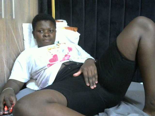 Zrzuty ekranu transmisji Prettybaby4