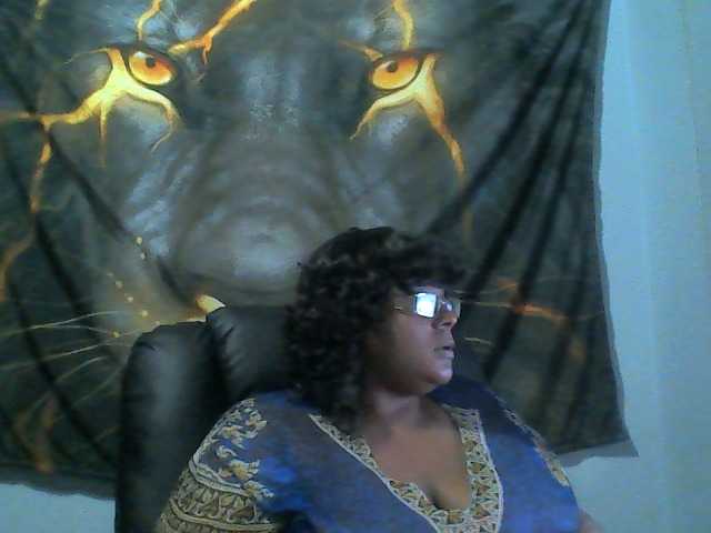 Zrzuty ekranu transmisji PrettyBlacc