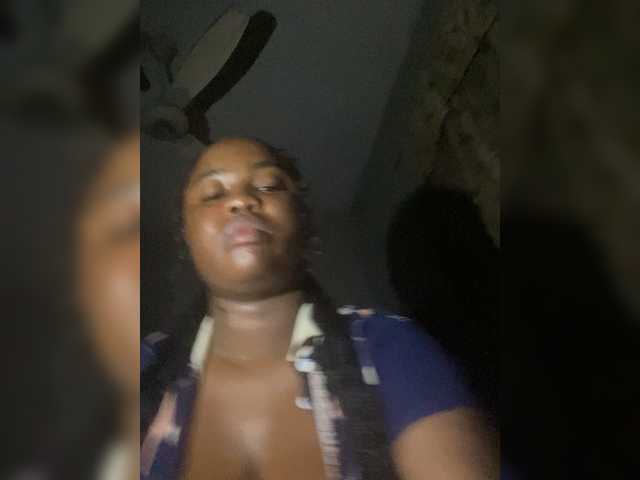 Zrzuty ekranu transmisji PrettyJade