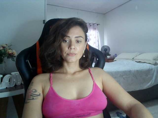 Zrzuty ekranu transmisji prettywomanBR