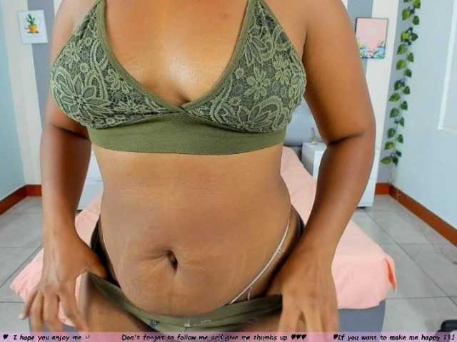 Zdjęcia PreytonLeon Hi, I'm a new mommy, I want to meet you and play with you - Multi-Goal : suck toy hard #milf #new #natural #ebony #dildo #OhMiBod
