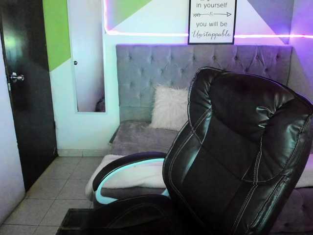 Zrzuty ekranu transmisji Princesqueen