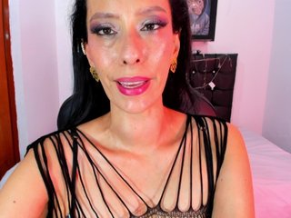 Erotyczny czat wideo PriscilaSmiith25