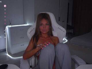 Erotyczny czat wideo Evelina_fox