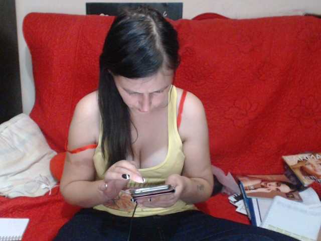 Zrzuty ekranu transmisji PureJulie