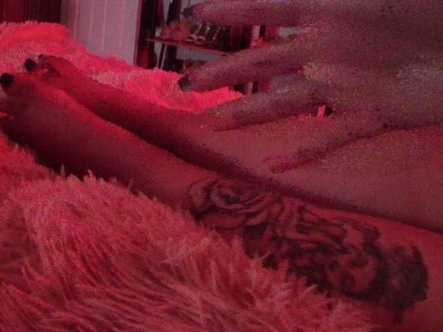 Zrzuty ekranu transmisji QueenMorgan