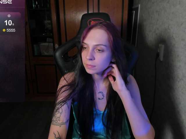 Zrzuty ekranu transmisji Rachel-Sharps
