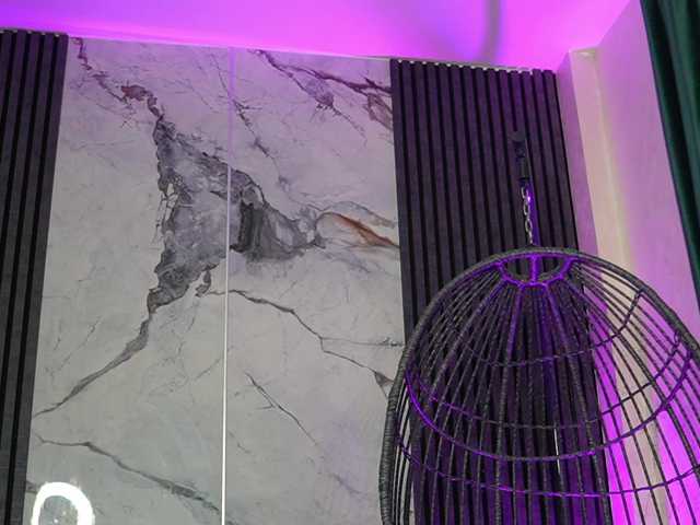 Zrzuty ekranu transmisji RachelRavee