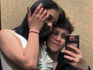 Erotyczny czat wideo Raven-Radiant