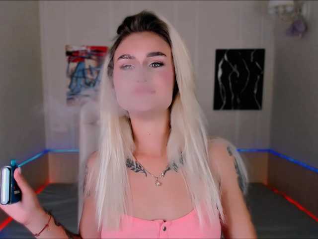 Zrzuty ekranu transmisji Ravenaaaa