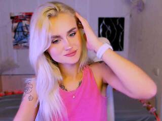 Erotyczny czat wideo Ravenaaaa