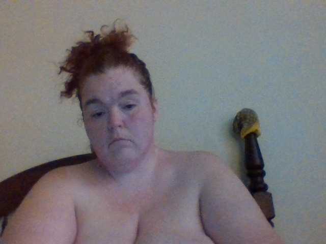 Zdjęcia rednecklady1 Its Monday, in Lockdown due to COVID, what yall doing.
