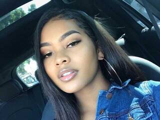 Erotyczny czat wideo reinelia21