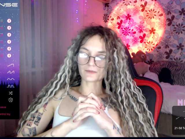 Zdjęcia Resolut1ion NO NUDE!I love communication! mutual subscription 20 tokens, change top -120, stand up and turn around - 50