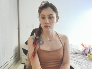 Erotyczny czat wideo RevySadashiTrue