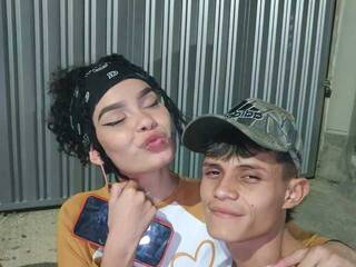 Erotyczny czat wideo RhabenaBoysex