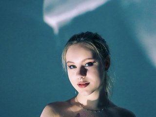 Erotyczny czat wideo Rinaaaa-cherry
