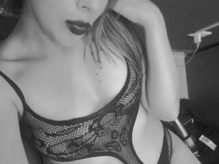 Erotyczny czat wideo romi-rain