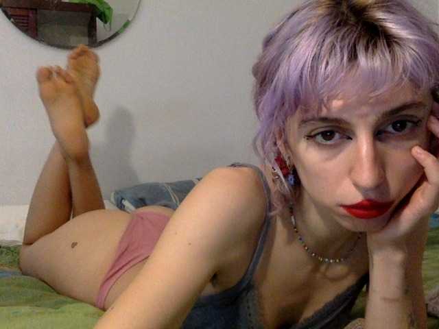 Zdjęcia Rosaleen keep me company todayyy #horny ASSandPUSSY at 150 token SHOW 200 tkn