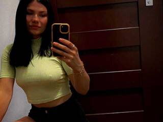 Erotyczny czat wideo RoseHotty