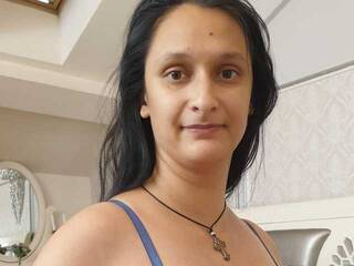 Erotyczny czat wideo RossieWhatt