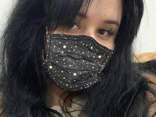 Erotyczny czat wideo RoxiDarQs