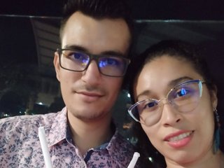 Erotyczny czat wideo RoxiSaul