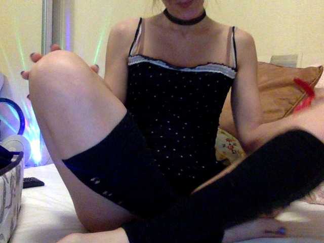 Zdjęcia SolaLola Hello) Tip me 77 token and a show you tits) 777 token and I dance strip ). 35 sock my dick Privat 100 and play with me and my toys