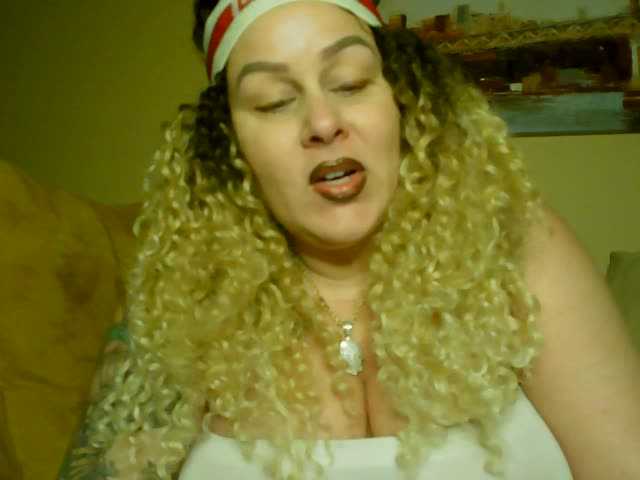 Zrzuty ekranu transmisji sabrinastits