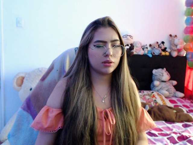 Zdjęcia sabrinna-l Meet my show Boys #latina #cum #boobs #smile #shy #kpop #anime #videogames #lesbian♥