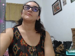 Erotyczny czat wideo SaimaJayeb