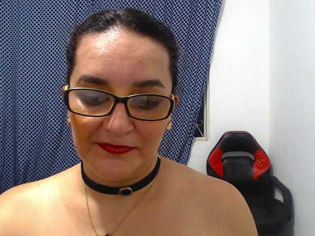 Zdjęcia SaimaJayeb ! I love man flirtatious and very affectionate *** Make me vibrate and my Squirt is ready for you ***#lovense #squirt #mature #bj #anal #pvt