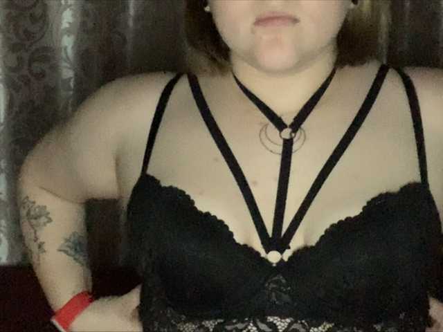 Zrzuty ekranu transmisji badcrybaby