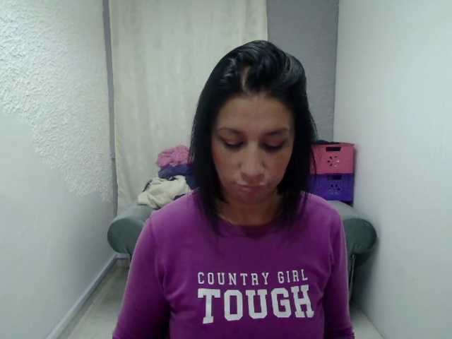 Zrzuty ekranu transmisji samantahilton