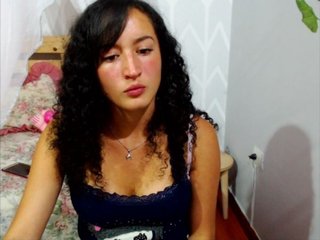 Zdjęcia kathyhot5 welcome to my room♥ I'm #new and I want to meet you #play with me