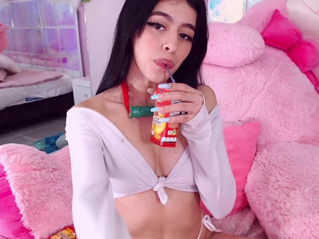 Zrzuty ekranu transmisji SamanthaToft