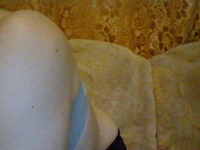 Zdjęcia Samiliya23 «Tip me 50 if you think that l am cute. l'll rate your cock for 30 .»