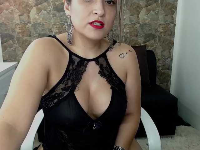Zdjęcia Sarahmichaels Hello guys, welcome || any flash 30 tkns Show squirt at goal [none] - countdown [none] already raised [none] remaining to start the show