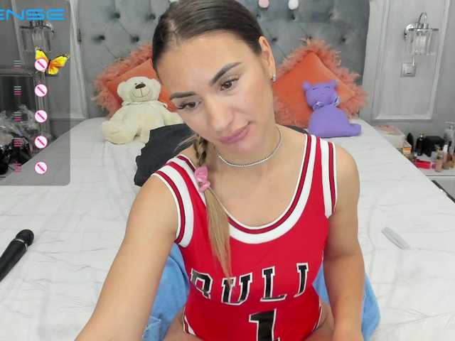 Zdjęcia SaraJennyfer Torture me whit your tips!!Spin the wheel for 50 tkjs!#squirt #anal #pussy #bj #joi#cei