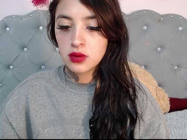 Zrzuty ekranu transmisji sara_perez