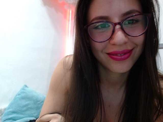 Zdjęcia sarasexa #newgirl #tatto #glasses #latingirl #beatifulass