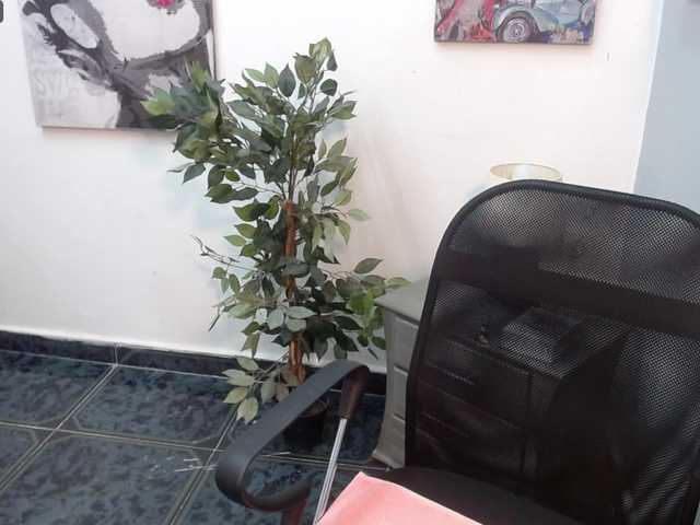 Zrzuty ekranu transmisji sarathomson1