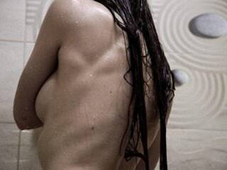 Erotyczny czat wideo GirlinGlasses