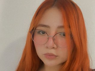 Erotyczny czat wideo SashaAdamss