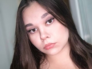 Erotyczny czat wideo SashaShowb