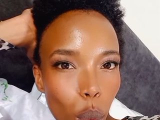 Erotyczny czat wideo ScarlettDiorFoxx