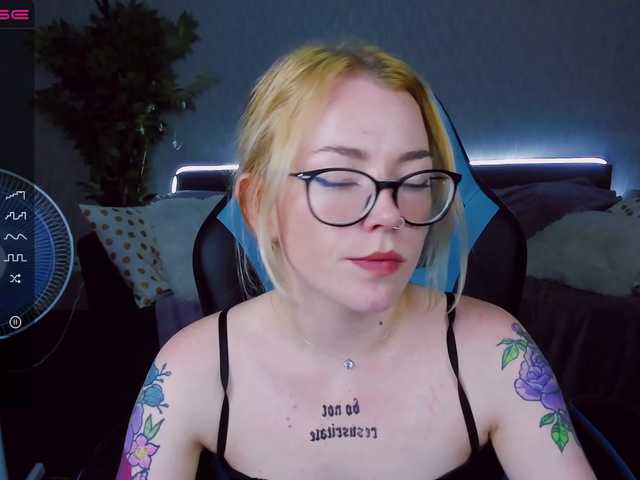Zdjęcia Sedwunder @remain before stripshow lovense from 2 tk | tits 48 | blowjob 142 | striptease 148 | dildo in pussy 389