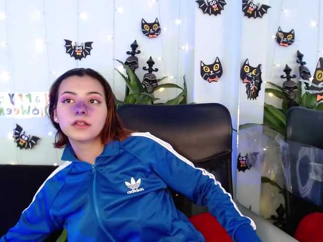 Zdjęcia Selene-Ross Hi Guys! ❤The Best Blowjob❤ look how you cum in my mouth and trick through my beautiful and bright body