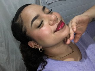 Erotyczny czat wideo SelinneRouge